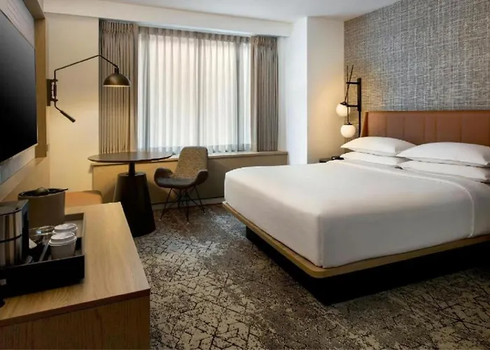 Hotel Gross Luxury Near Delhi Airport