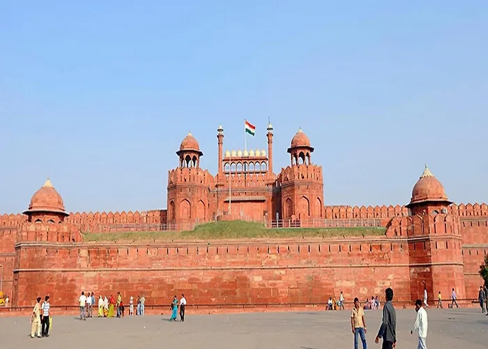 Hotel Tu Casa International Near Delhi Airport