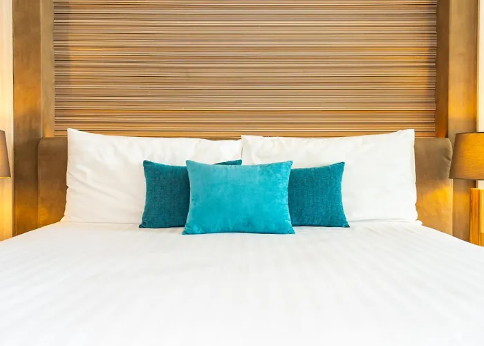 Fab Hotel Seven Inns Near New Delhi Airport